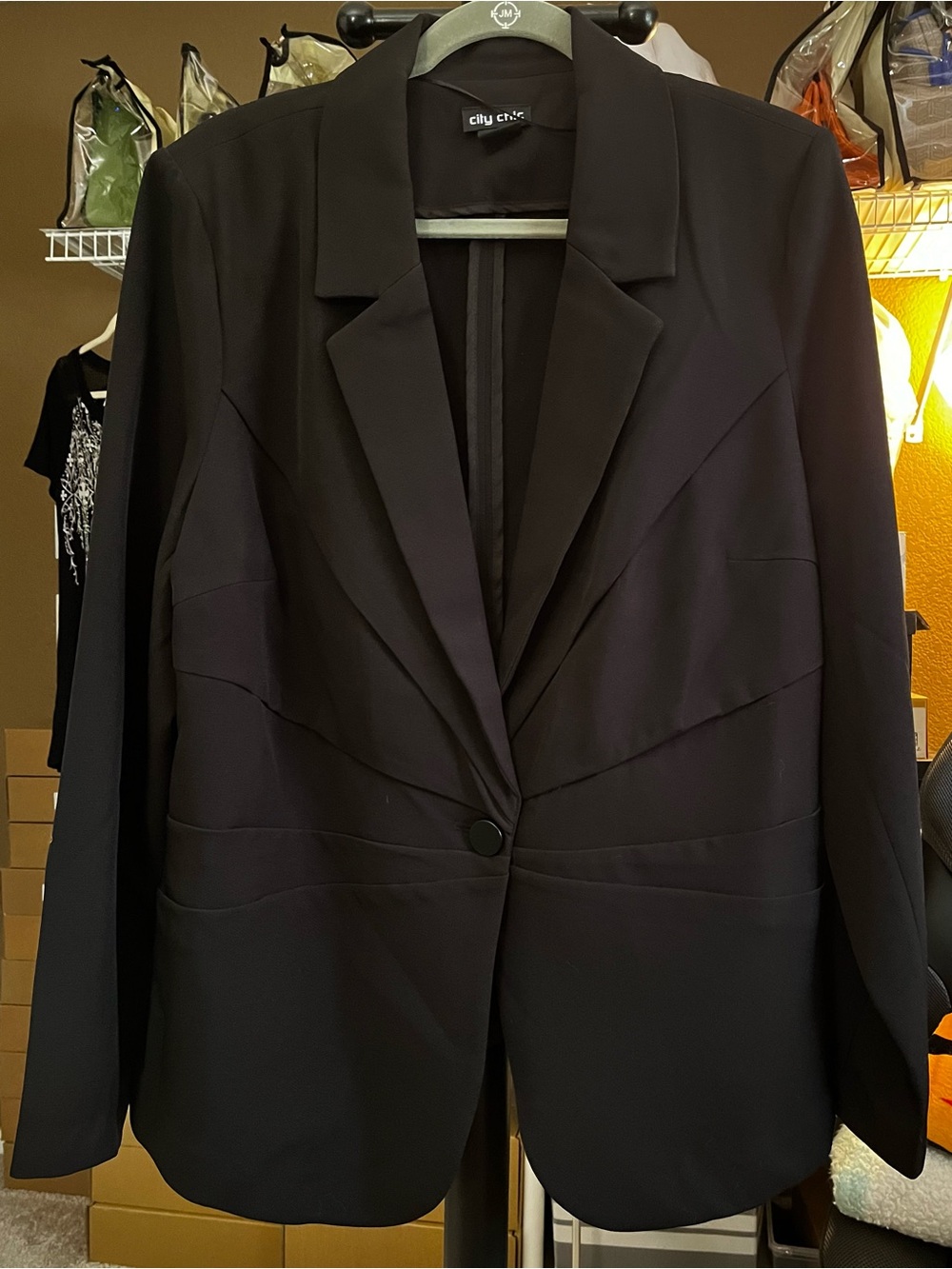 City Chic Black Single-Button Tuxedo Style Notched Lapel One Button Blazer